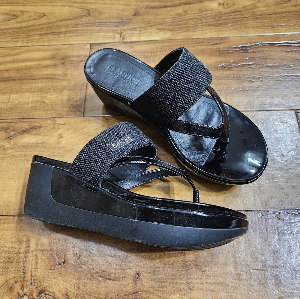 Kenneth Cole Reaction Pepea Cross - Picture 2 of 5